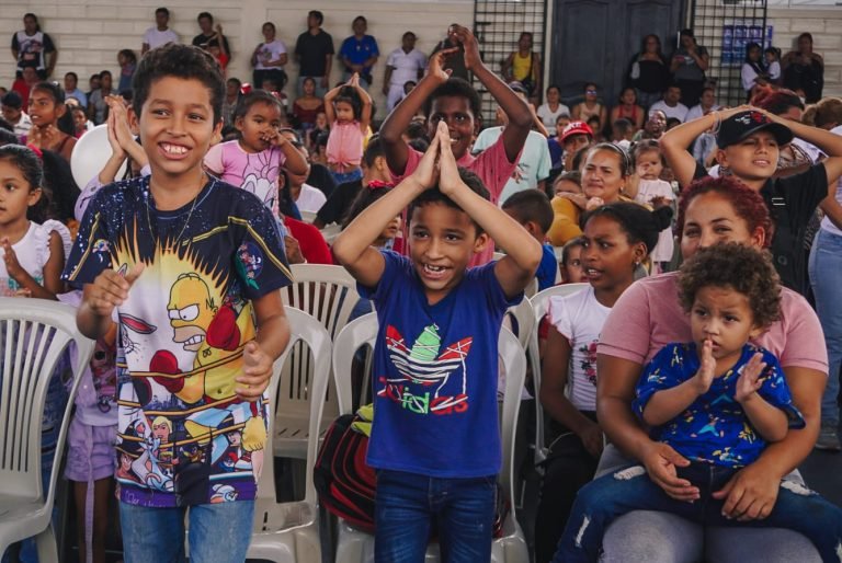 Más de 500 niñas y niños de Guayaquil, celebraron su día