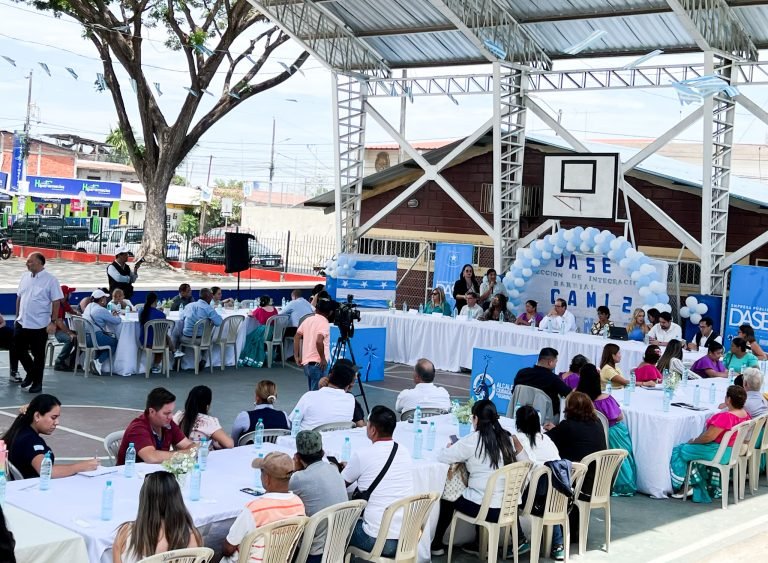 Compartir  Ciudadano llegó al CAMI Chongón para atender a la comunidad