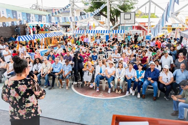 Más de 3 mil atenciones brindadas en Chongón con la Feria de Servicios “Compartir Ciudadano”