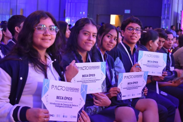 La EP DASE otorga 30 becas de Inteligencia Artificial a jóvenes estudiantes